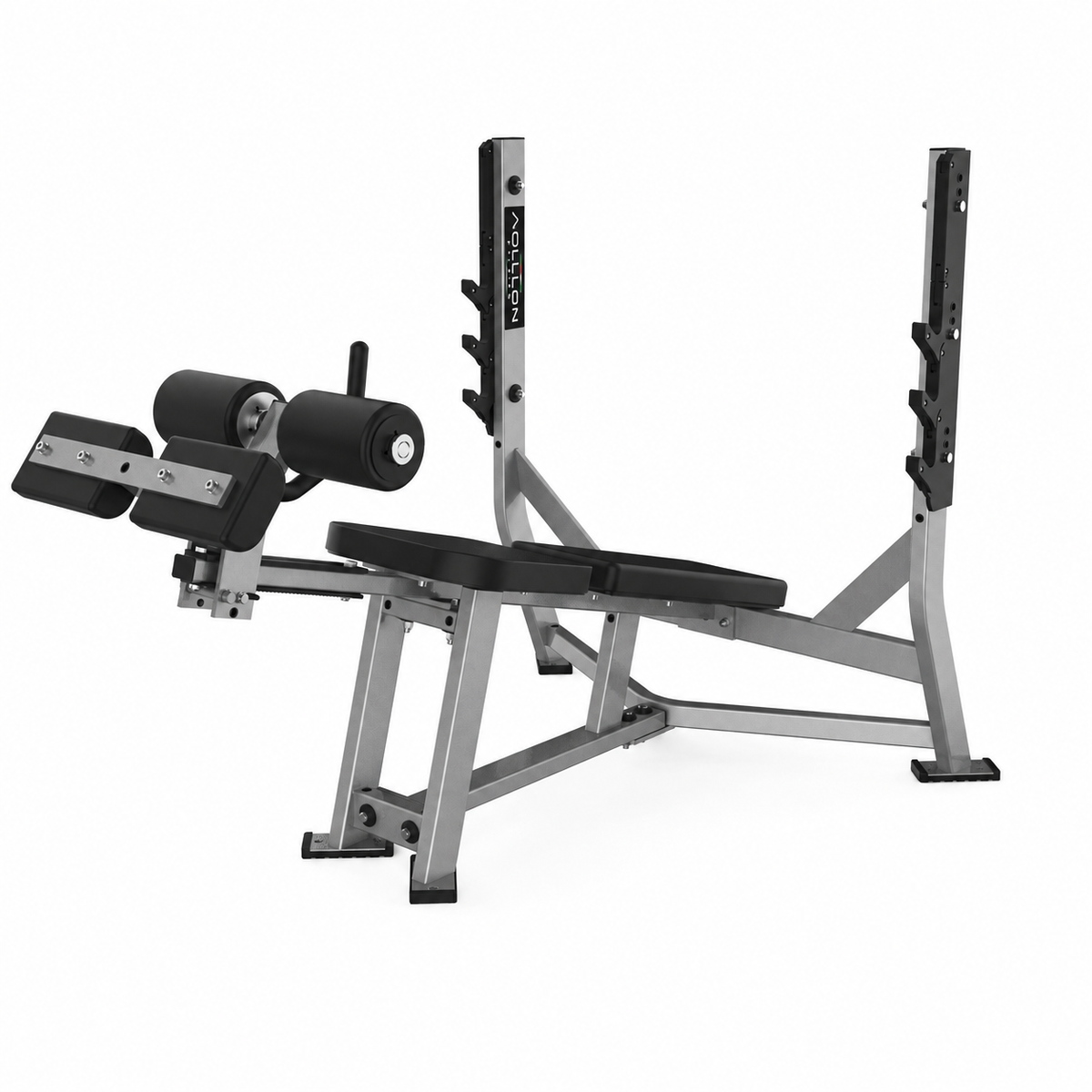 Apollon Fitness Olympic Decline Bench – profesionalna decline klupa za grudi sa stalkom za olimpijsku šipku i osloncima za noge.

