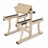 Scott klupa za biceps – Preacher Curl Bench, profesionalna klupa za izolovane biceps pregibe sa stabilnim osloncem za ruke.
